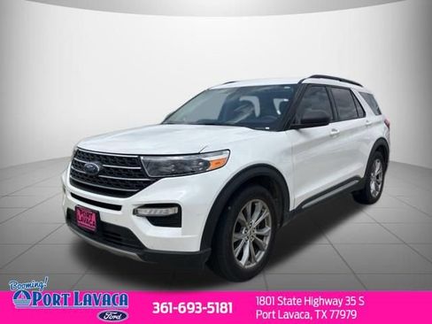 Used 2022 Ford Explorer XLT w/ Equipment Group 202A RWD image 3