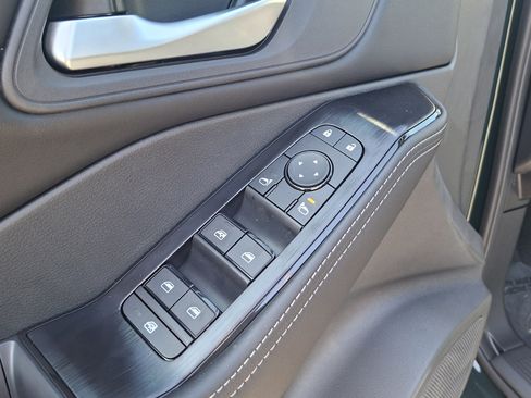 New 2026 Nissan Rogue SV FWD image 12