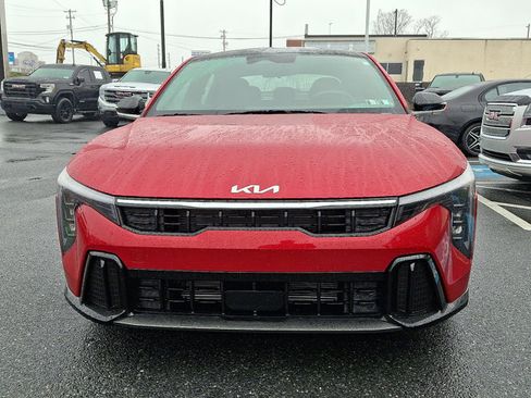 Used 2025 Kia K4 GT-Line w/ GT-Line Sunroof Package image 2