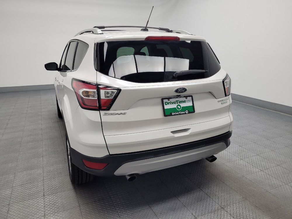Used 2017 Ford Escape Titanium FWD image 6