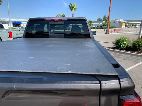 Used 2020 GMC Sierra 1500 Denali w/ Denali Ultimate Package AWD/4WD image 8