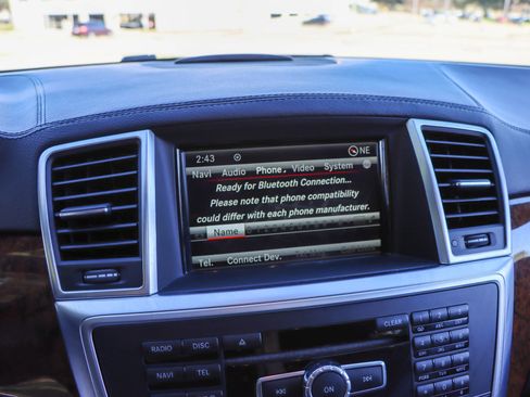 Used 2015 Mercedes-Benz GL 450 4MATIC image 44