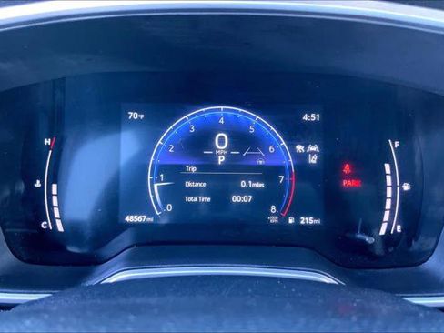 Certified 2024 Toyota Corolla Cross XLE image 25