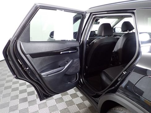 Used 2023 Kia Seltos S AWD/4WD image 30