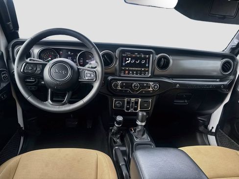 Used 2023 Jeep Wrangler Unlimited w/ Sun & Screen Package AWD/4WD image 24