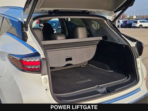 Used 2023 Nissan Murano Platinum w/ Cargo Package image 34