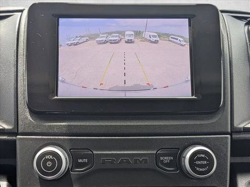 Used 2024 RAM ProMaster 2500 w/ Convenience Group FWD image 12