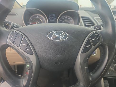 Used 2016 Hyundai Elantra Value Edition image 12