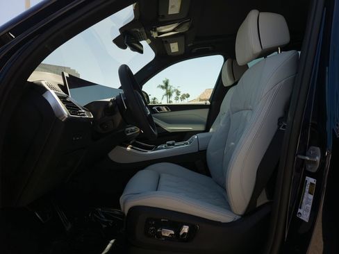 New 2026 BMW X5 sDrive40i w/ M Sport Package RWD image 7
