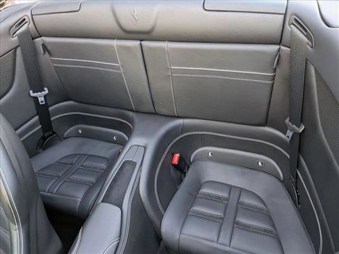 Used 2015 Ferrari California T image 16