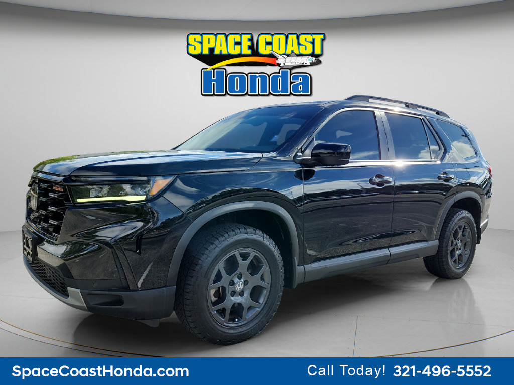 Certified 2025 Honda Pilot TrailSport image 7