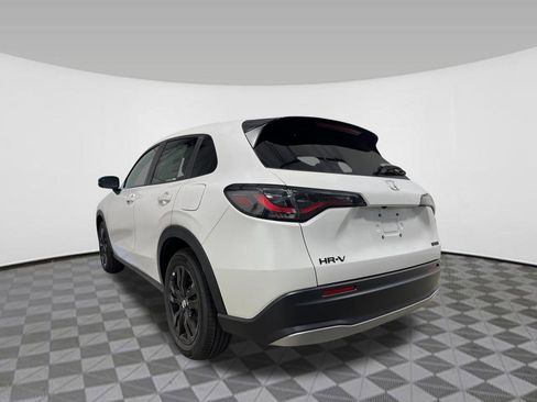 New 2027 Honda HR-V Sport image 4