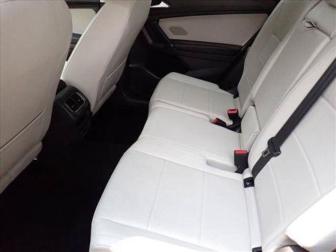 Used 2018 Volkswagen Tiguan S AWD/4WD image 9