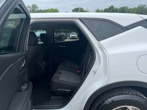 Used 2023 Chevrolet Blazer LT FWD image 26