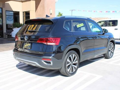 Used 2023 Volkswagen Taos SE image 7