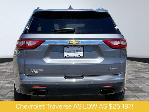 Used 2020 Chevrolet Traverse Premier FWD image 4