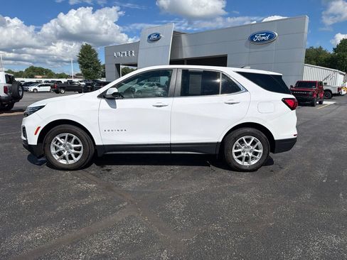 Used 2024 Chevrolet Equinox LT AWD/4WD image 2