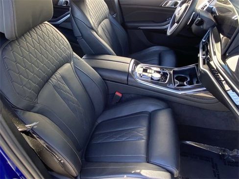 Certified 2025 BMW X7 M60i w/ Executive Package image 12