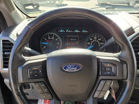 Used 2017 Ford F150 XLT w/ Equipment Group 302A Luxury image 24