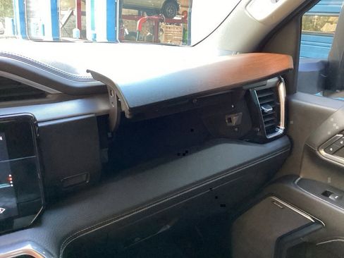 Used 2024 GMC Sierra 2500 Denali w/ Denali Reserve Package image 60