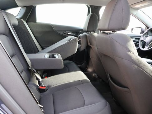 Used 2025 Chevrolet Malibu LT image 12