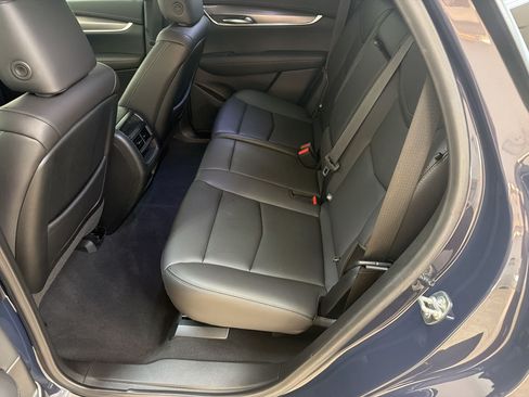 Used 2025 Cadillac XT5 Luxury w/ LPO, Floor Liner Package FWD image 21