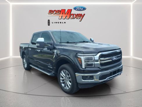 Used 2025 Ford F150 Lariat w/ Equipment Group 501A Mid AWD/4WD image 3
