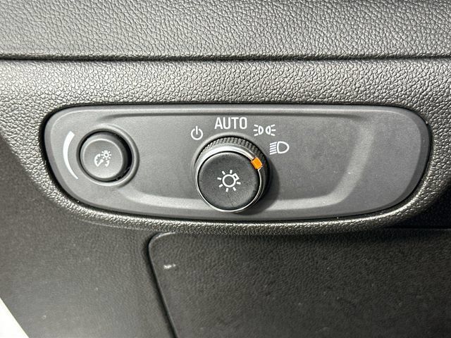 Used 2023 Chevrolet Bolt EUV Premier w/ Sun & Sound Package FWD image 25