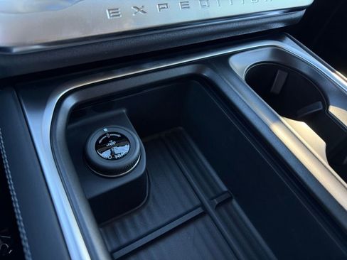 New 2026 Ford Expedition Max Platinum w/ Driver's Package image 19