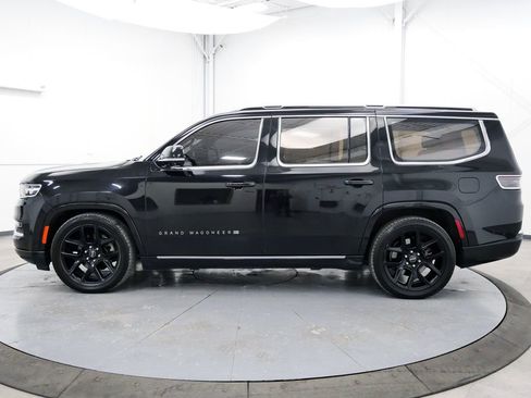 Used 2022 Jeep Grand Wagoneer Series III w/ Rear Seat Video Group 1 image 4