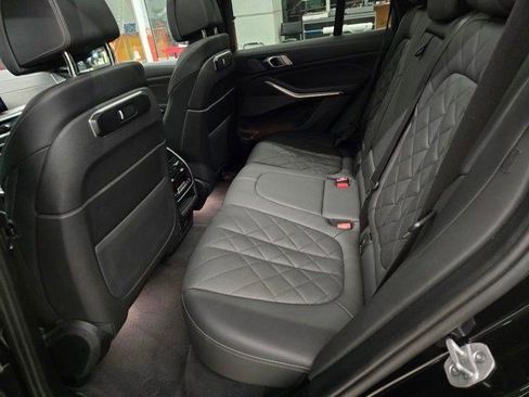 Used 2025 BMW X5 xDrive40i AWD/4WD image 32