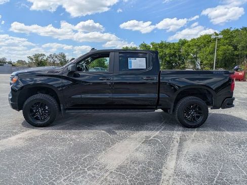 Used 2025 Chevrolet Silverado 1500 Custom Trail Boss w/ Dark Appearance Package image 4