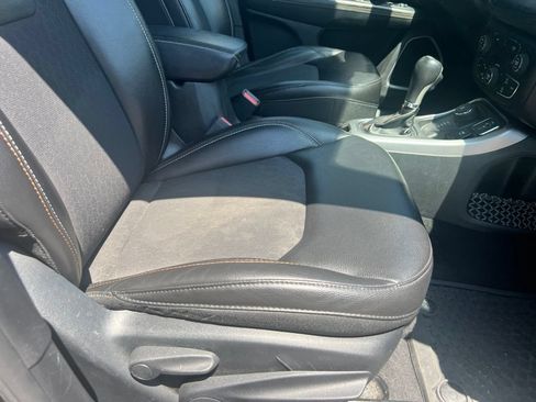 Used 2018 Jeep Compass Latitude w/ Popular Equipment Group AWD/4WD image 24