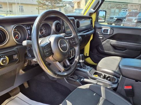 Used 2023 Jeep Wrangler Unlimited Sport AWD/4WD image 11