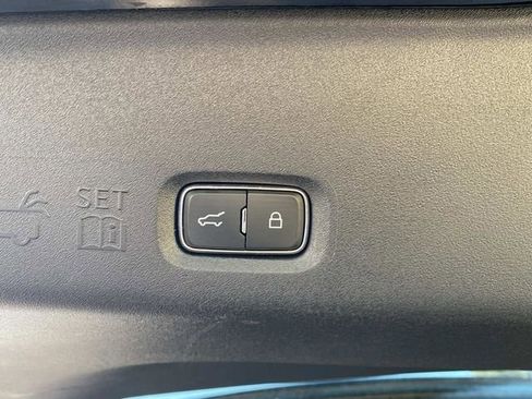 Used 2025 Ford Expedition Max Active image 9