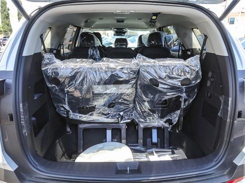 New 2026 Kia Carnival EX image 11