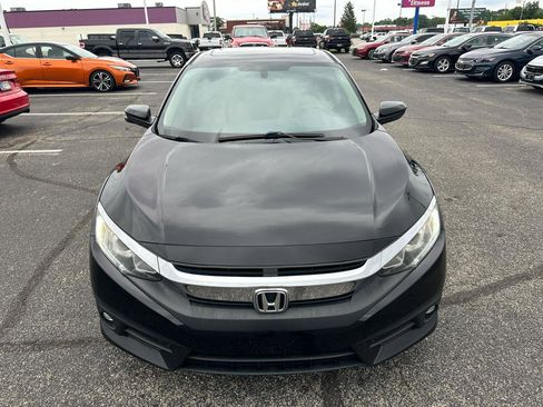 Used 2017 Honda Civic EX-T image 9