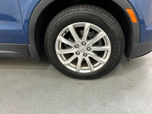 Used 2019 Cadillac XT4 Luxury w/ Cold Weather Package AWD/4WD image 25