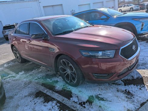 Used 2016 Ford Taurus SHO w/ Equipment Group 401A image 3