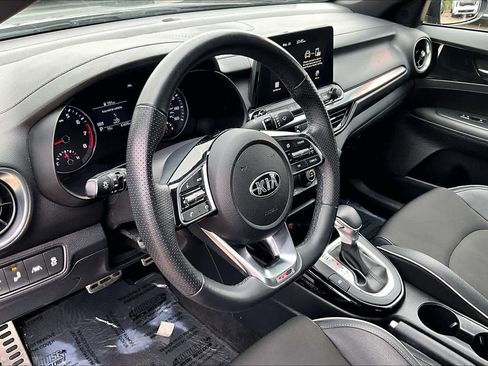 Used 2021 Kia Forte GT-Line w/ GT-Line Premium Package image 18