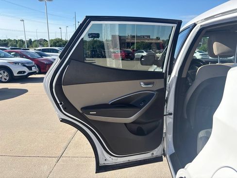 Used 2016 Hyundai Santa Fe Sport FWD image 28