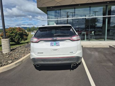 Used 2015 Ford Edge SE AWD/4WD image 6