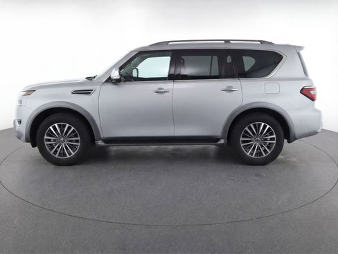 Used 2024 Nissan Armada SL image 5