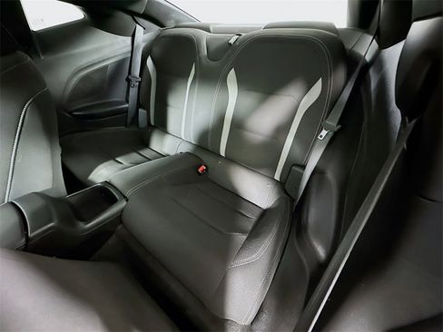 Used 2019 Chevrolet Camaro LT image 13