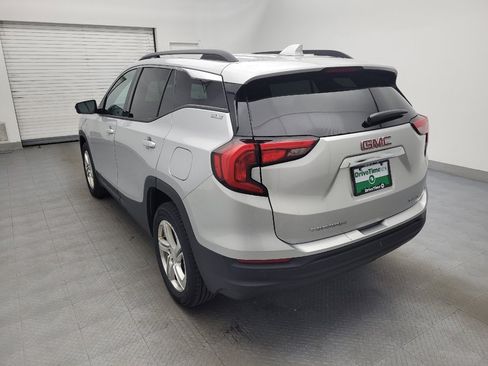 Used 2018 GMC Terrain SLE w/ Driver Convenience Package image 5