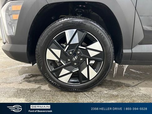 Used 2025 Hyundai Kona SEL image 12