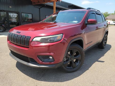 Used 2020 Jeep Cherokee Latitude Plus AWD/4WD image 1