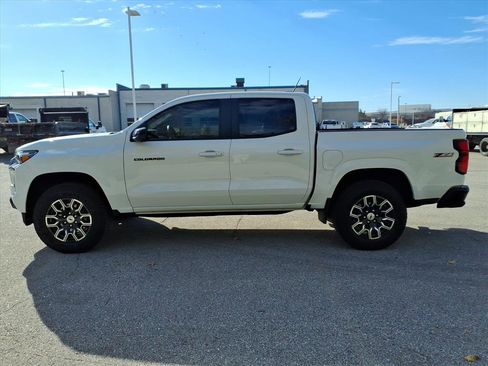 Used 2024 Chevrolet Colorado Z71 w/ Z71 Convenience Package 2 image 4