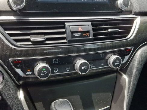 Used 2021 Honda Accord Sport Special Edition image 12