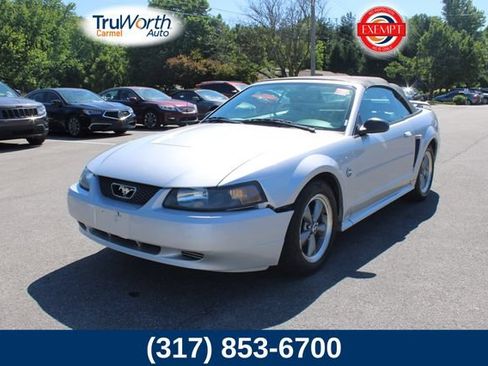 Used 2004 Ford Mustang Convertible RWD image 1